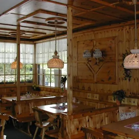 Apartamento Apartment Edelweiss - Fis - Ferien Im Salzkammergut *